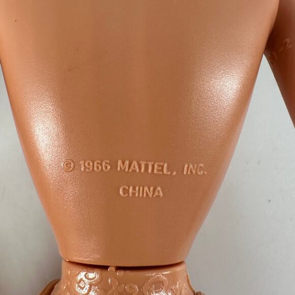 Vintage Barbie in Pink Satin Ombré Gown with Glitter Tulle Skirt Collectible - Picture 8 of 11